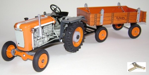 Blechspielzeug Traktor KUBOTA T15 orange Kovap-Neuheit 2019 0369 